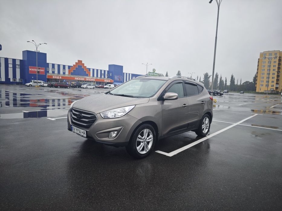 Хундай Туксон 2013 Hyundai ix35 Tucson Кросовер Позашляховик