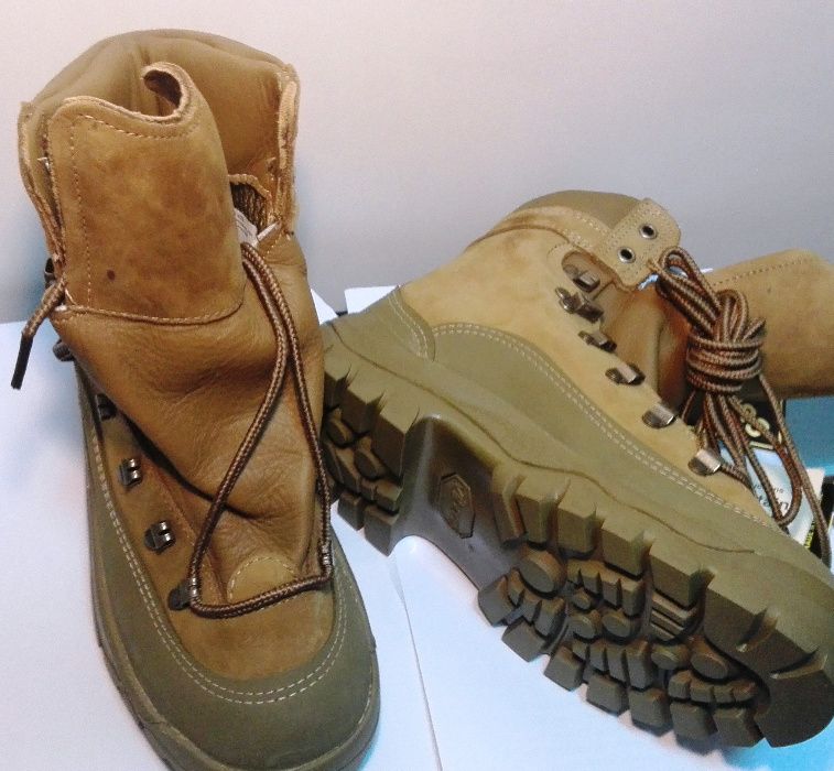 Botas Militares US Army Mountain Combat Boot - NOVAS - Tamanho 36