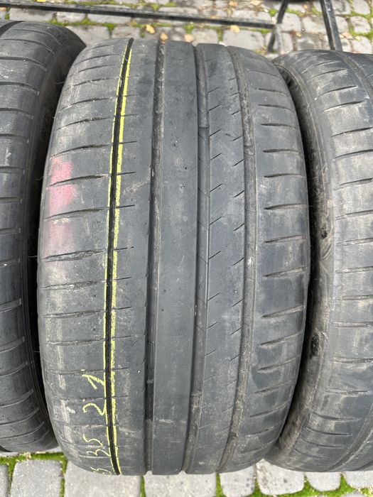 265/35/21+305/30/21 michelin