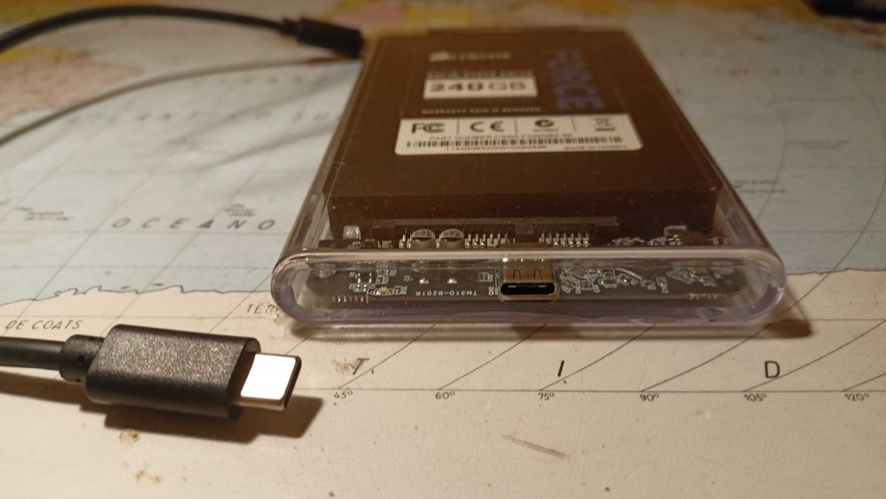 SSD  disco externo 240GB usbC
