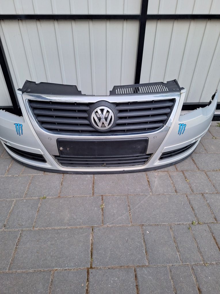 Zderzak przód przedni VW Passat b6 kod LR7L rok 08 4xpdc