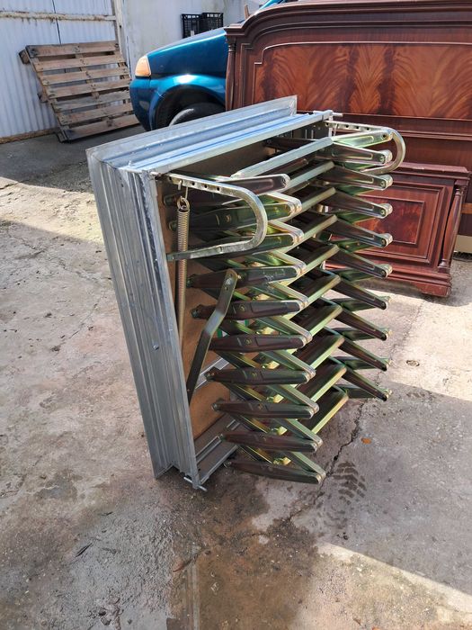 Escada de sótão nova