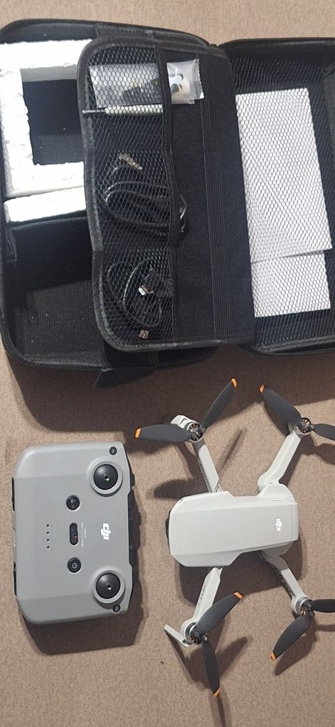 Dron DJI Mini2SE