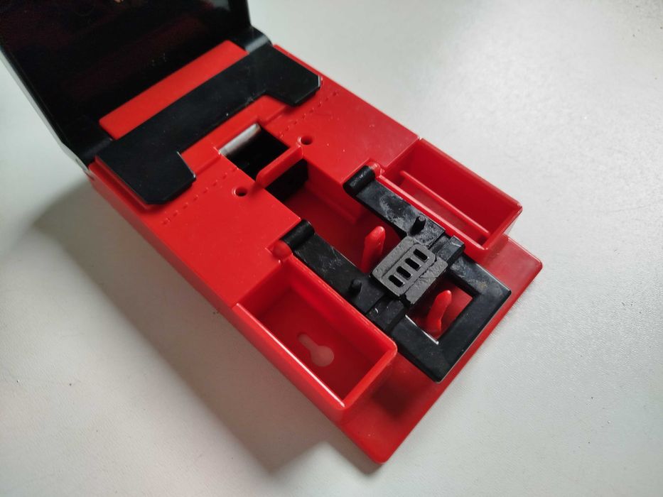 Sklejarka- obcinarka do taśmy filmowej  super Revue 8 mm