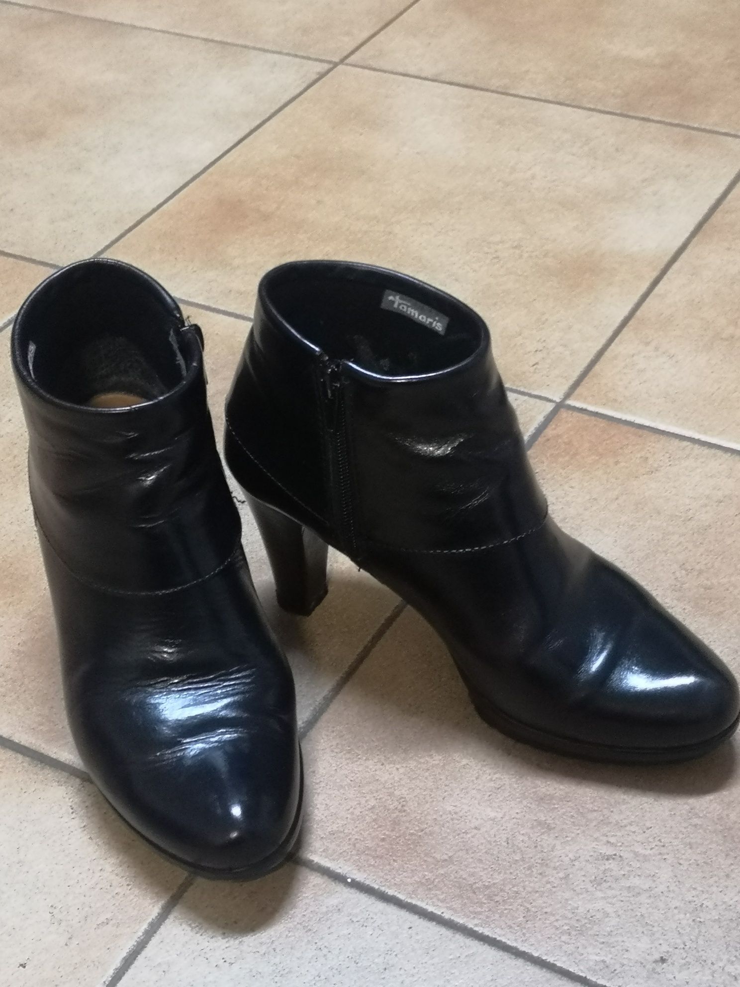 Botins de senhora pretos "Tamaris"