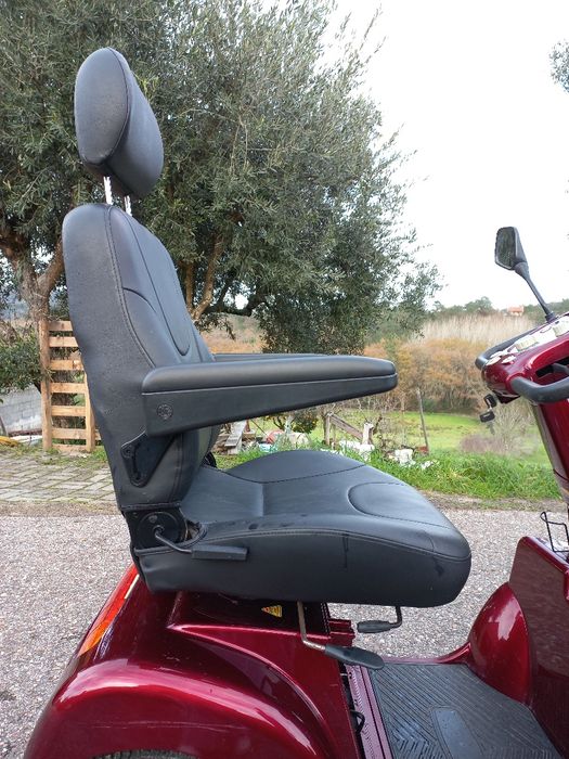 Cadeira de rodas elétrica