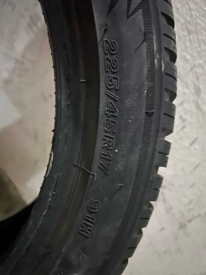 Opony zimowe Bridgestone 225/45R17