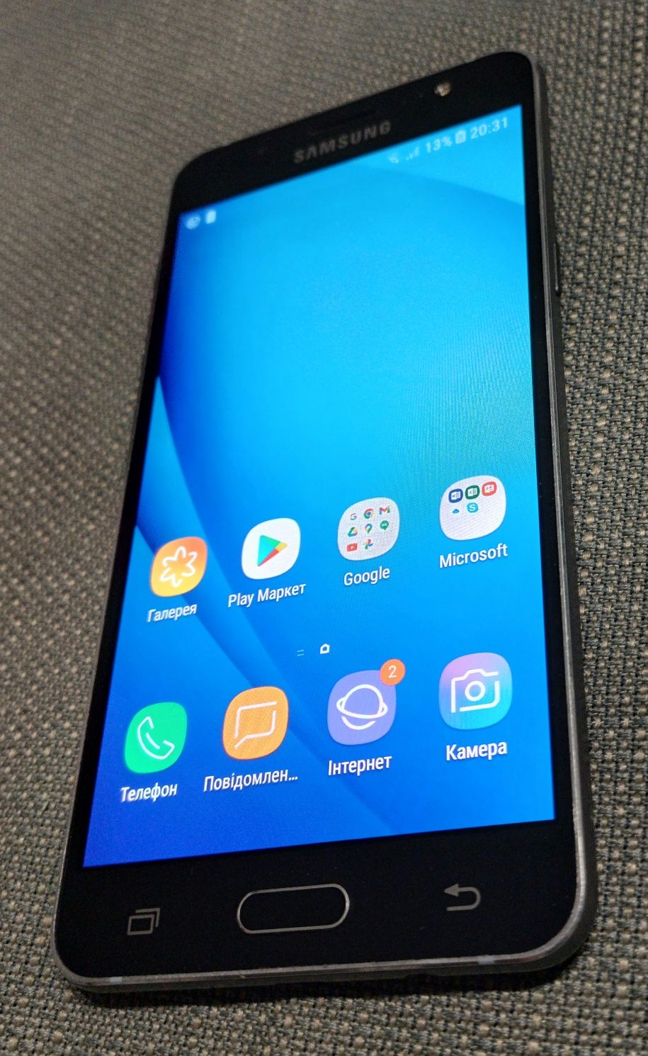 Телефон смартфон Samsung J5