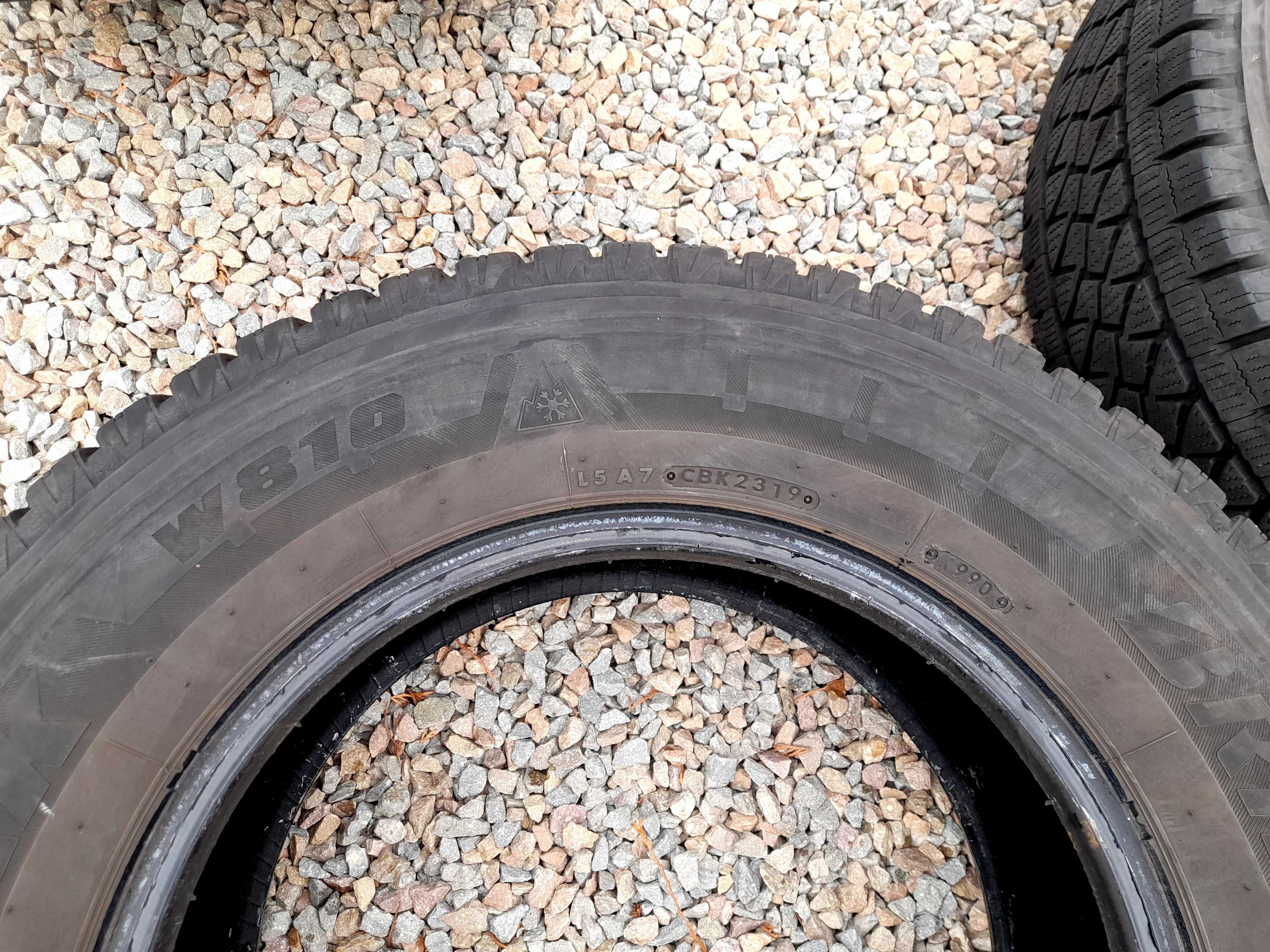 4st Bridgestone Blizzak 235/65/R16 C 115/113 R Jak nowe !