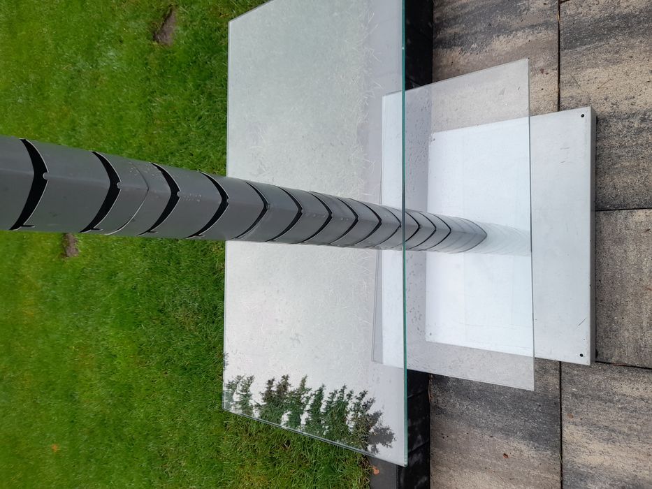 Likwidacja salonu Stojak Regal