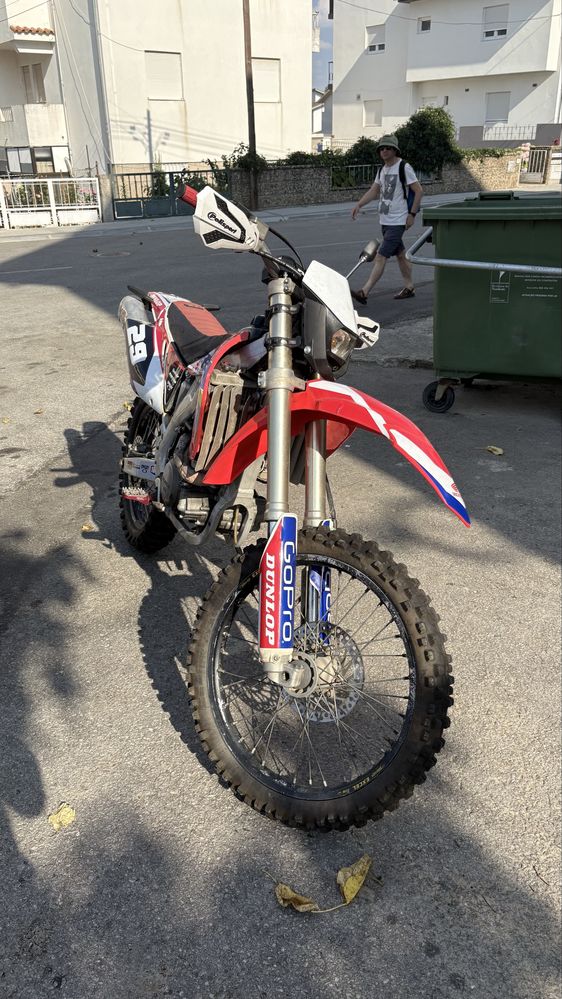 CRF 450 matriculada