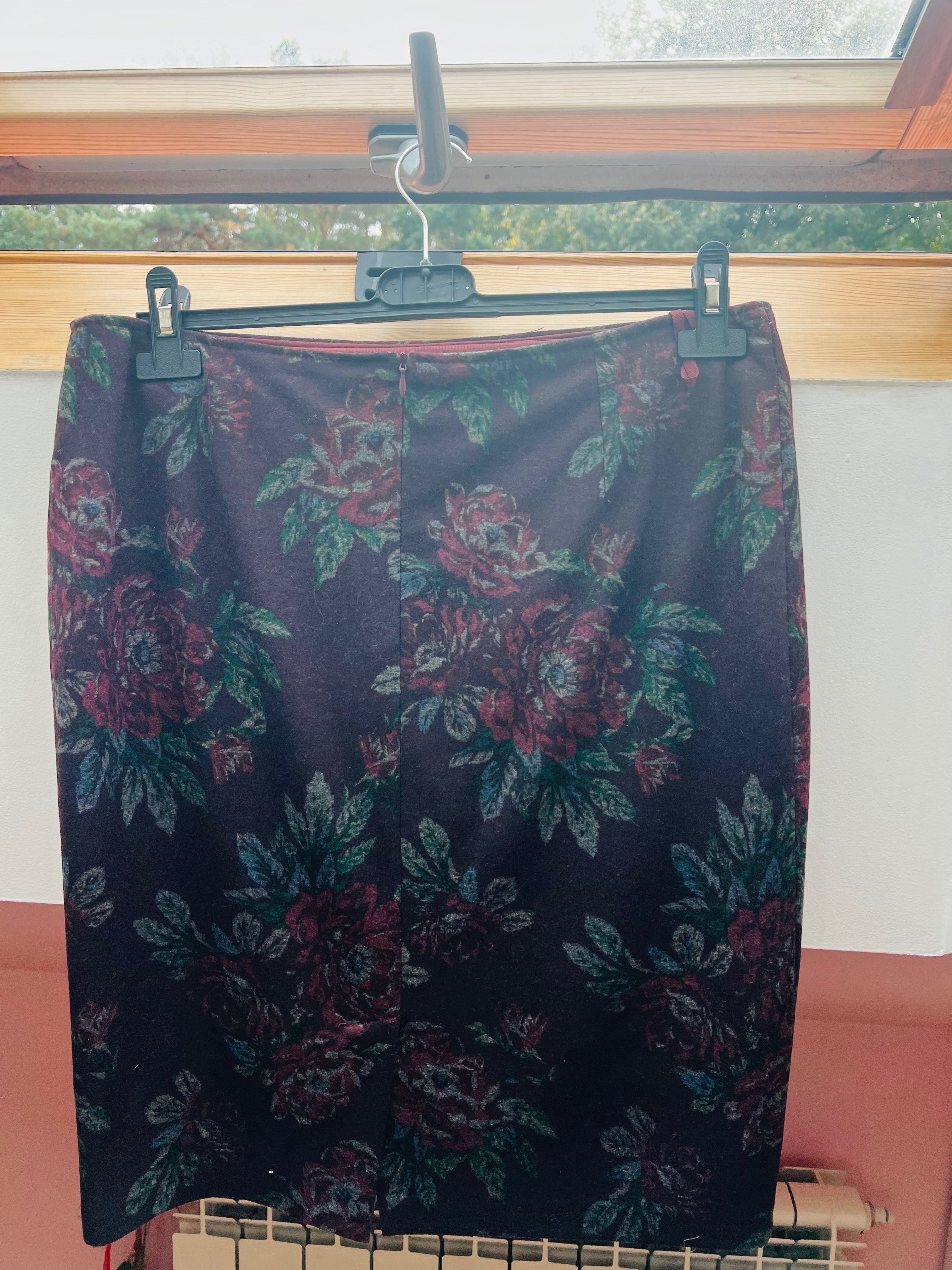 Spódnica w kwiatki rozmiar 42/XL Sigma
