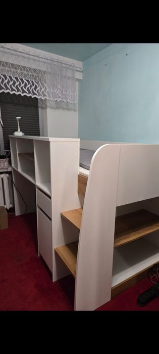 Łóżko dziecięce z antresolą i biurkiem