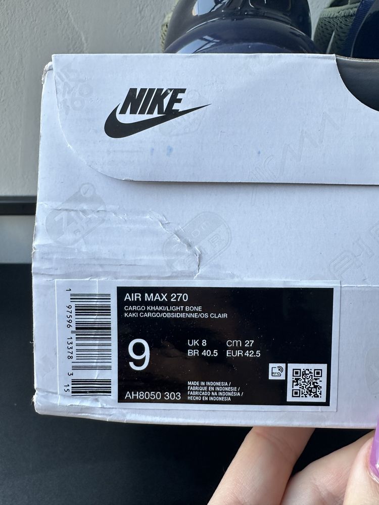 Кросівки Nike Air max 270
