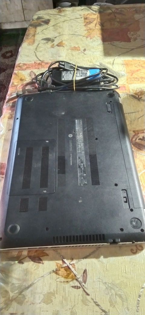 Ноутбук hp rt3290 на запчасти.