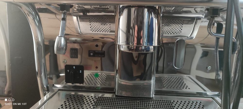 Ekspres Astoria Gloria SAE1 i młynek Mazzer Super Jolly