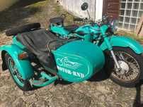 Mota classica com sidecar