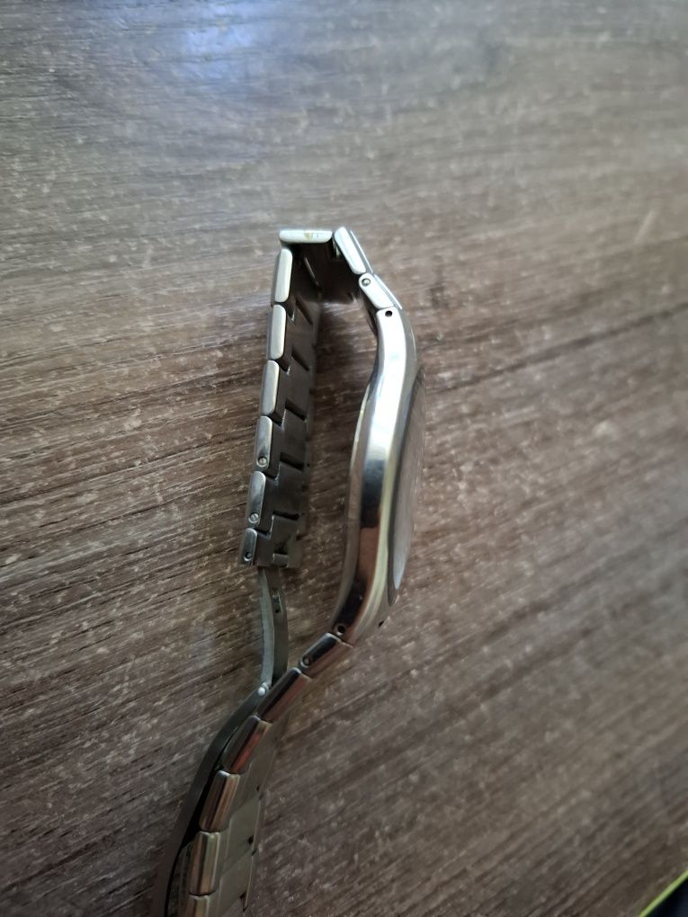 Наручний годинник Bulova 96D104