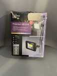 Nowy halogen LED 22W Livarno