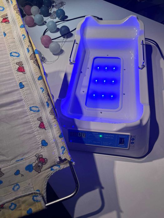 Фотолампа Човник для лікування жовтяниці у новонароджених.