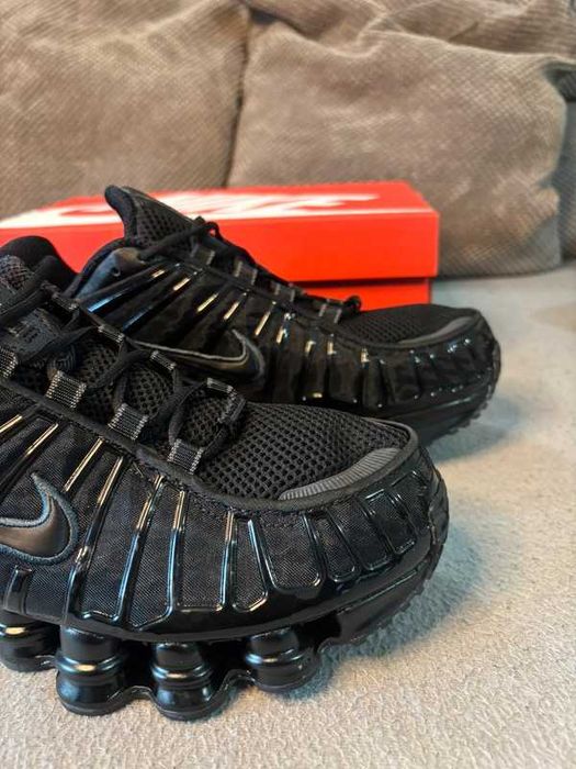 Buty-Trampk-Nike Shox TL Black R.45