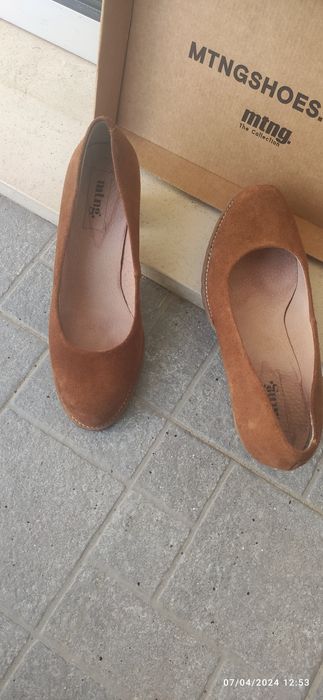 Sapato Mustang tamanho 37