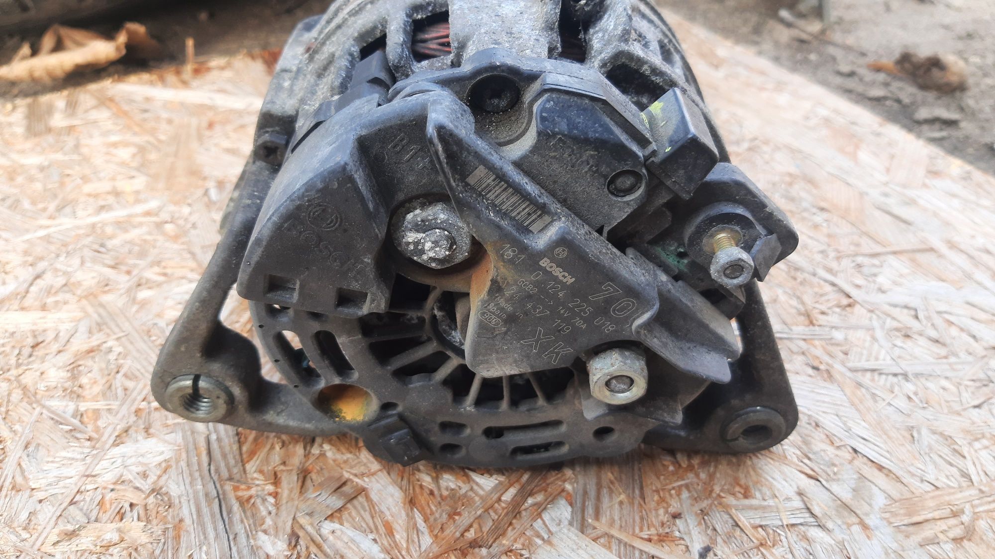 alternator Bosch  Opel Corsa C Agila Meriva 1.0 1.2 1.4