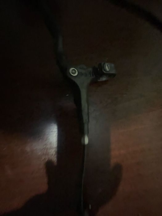 Тормоз передній mt200