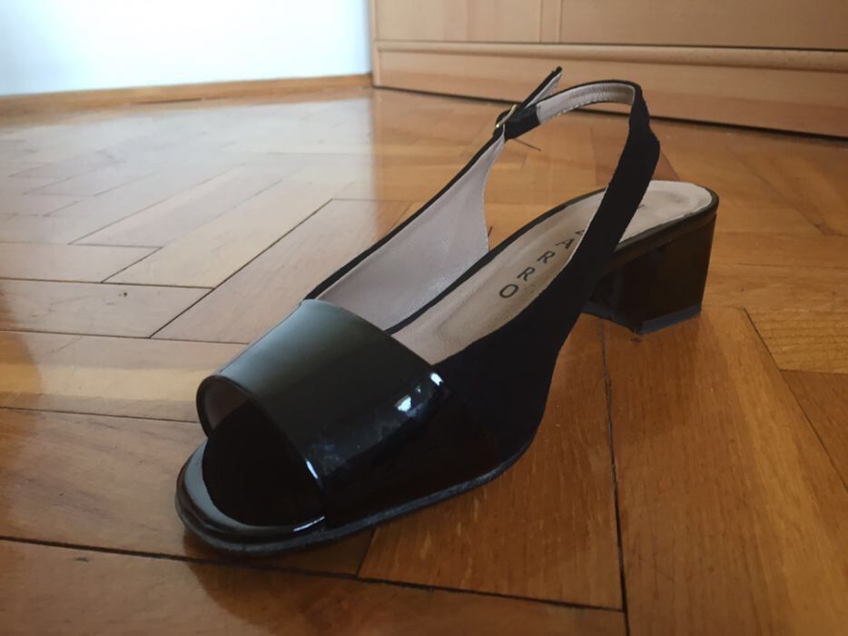 Wizytowe czarne buty