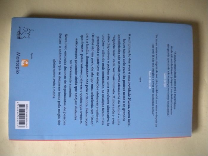 Avós precisam-se de Gabriela Oliveira