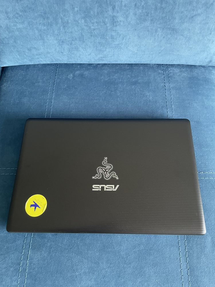 Ноутбук ASUS K75VM / 17.3” / Core i5 / 12 ГБ ОЗП / GeForce
