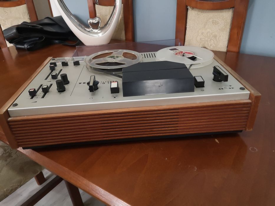 Sprzedam magnetofon szpulowy Tesla