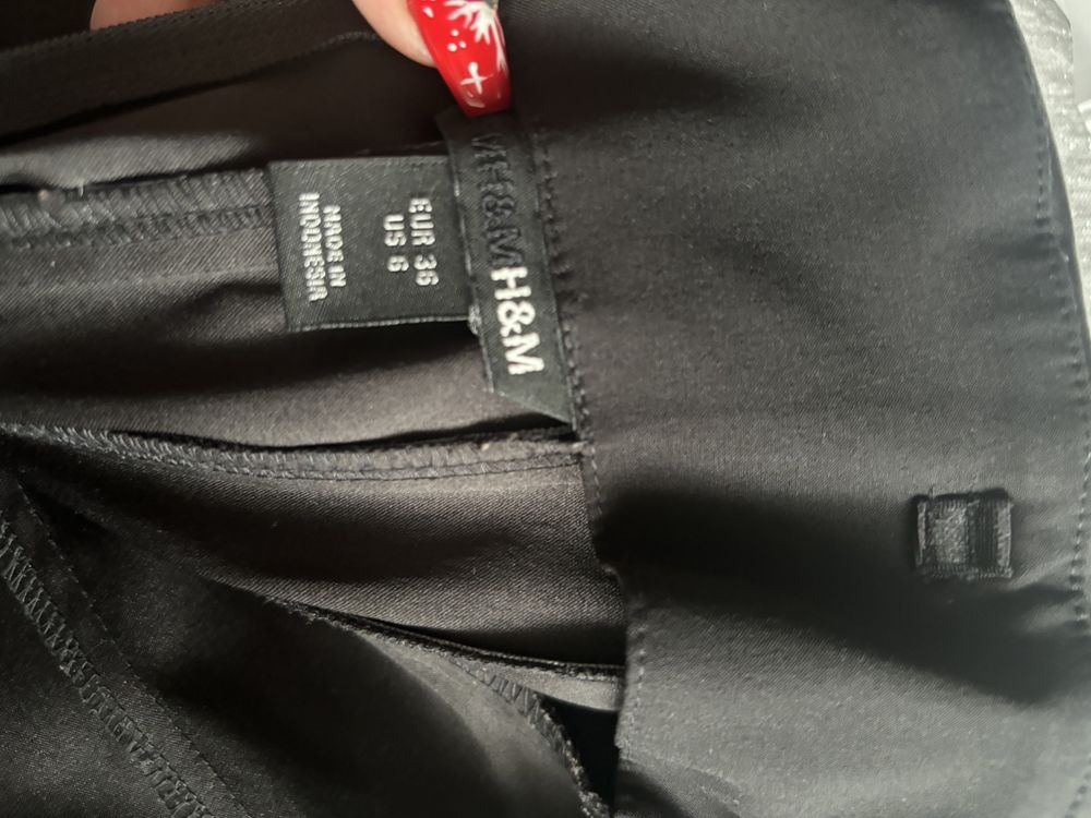 Gorset na fizbinach .H&M