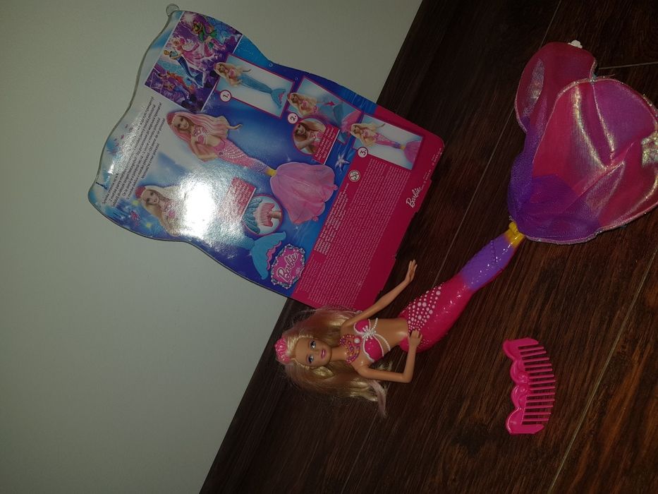 Lalka Barbie syrenka Mantel Arielka
