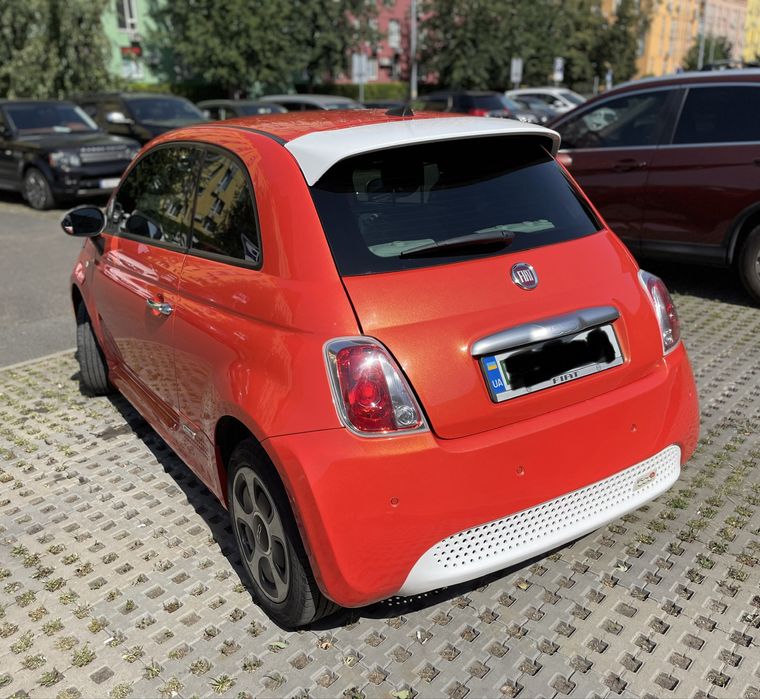 Продам Fiat 500e 2017