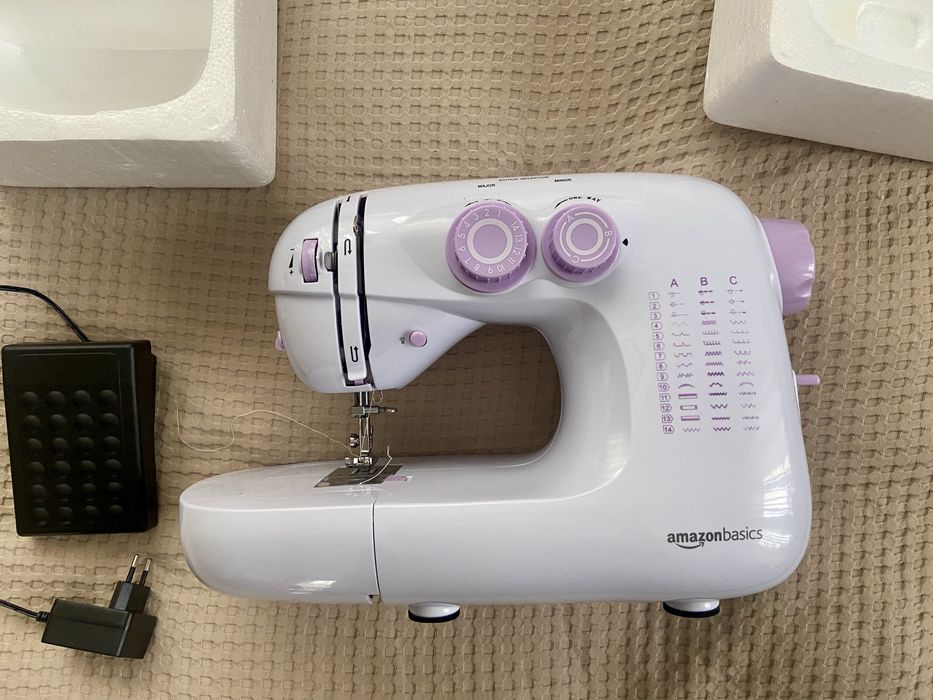 Domowa maszyna do szycia Amazon Basics