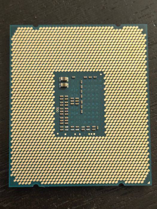Процесор Intel I7 5820k