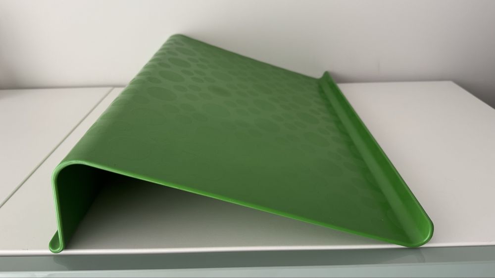 Suporte para computador verde IKEA