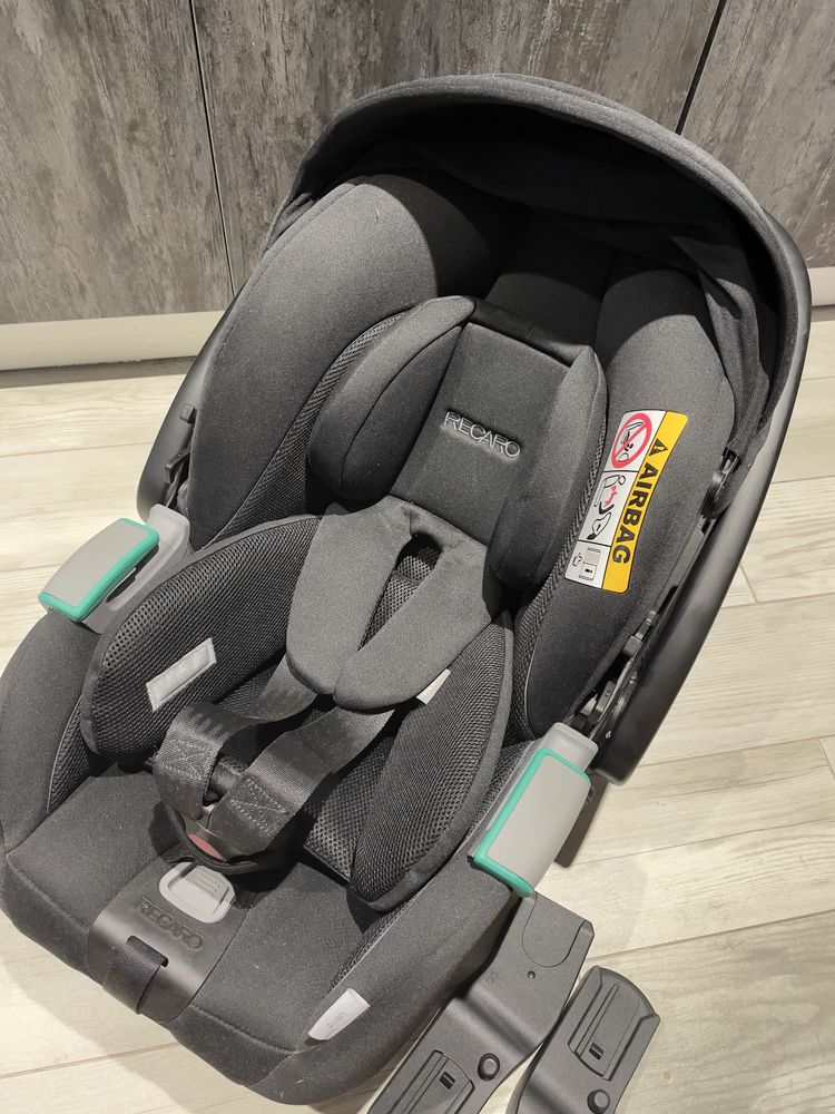Дитяче Автокрісло RECARO Avan