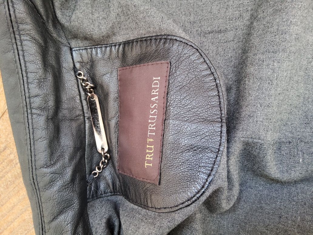 Куртка кожаная TRUSSARDI размер 50R