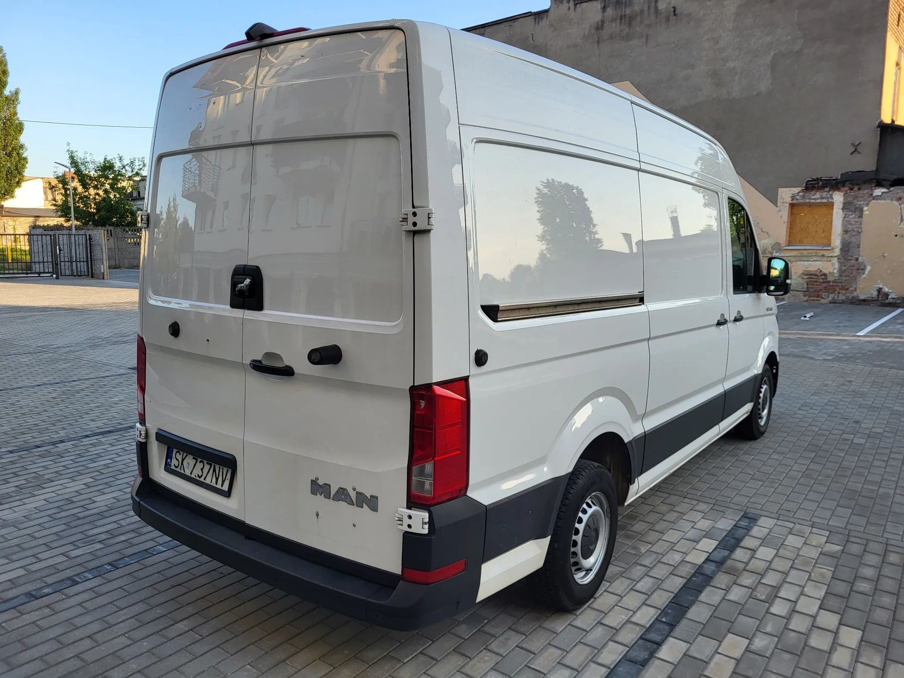MAN TGE 3.140  2.0 140 KM Polski Salon FV 23 % Blaszak 3,5 T KLIMA 2018 r