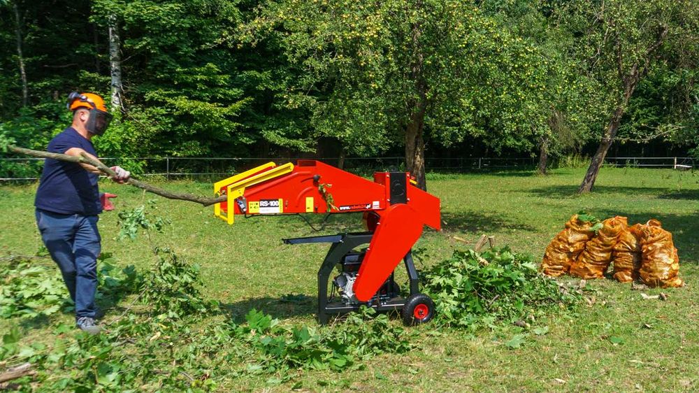 Rębak spalinowy REMET RS-100 == rozdrabniacz do sadu ogrodu == 100%PL