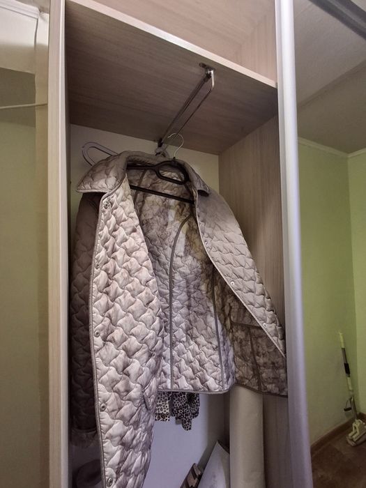 Продам шкаф в прихожую