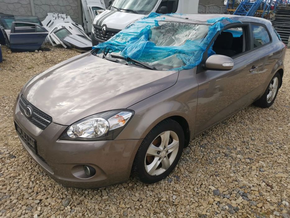 Części Kia Pro Ceed 1.6 Crdi 8Q Lakier Drzwi Zderzak Maska