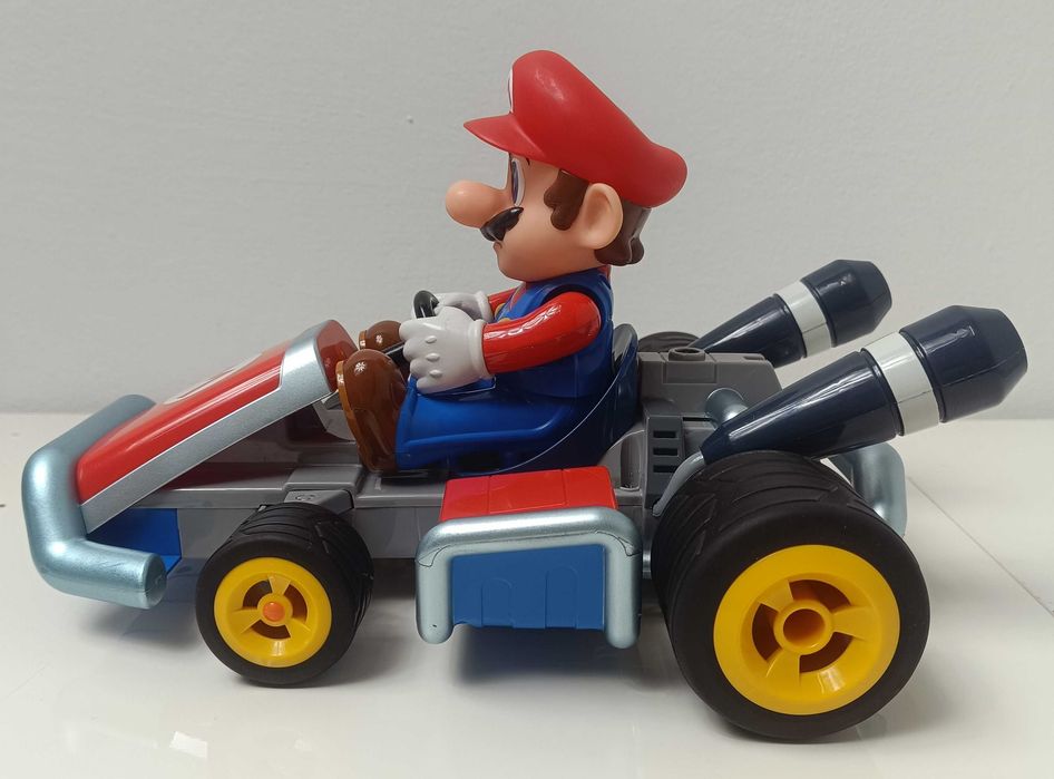 Mario Kart 7 Carrera RC 1/16 samochód na sterowanie Mario