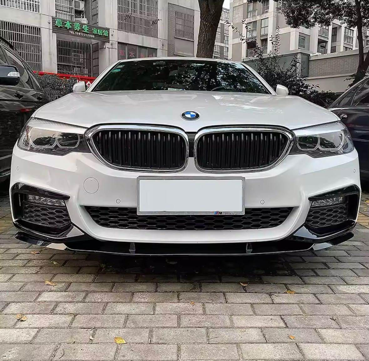 Сплитер губа на передний бампер BMW G30 накладка обвес бмв г30