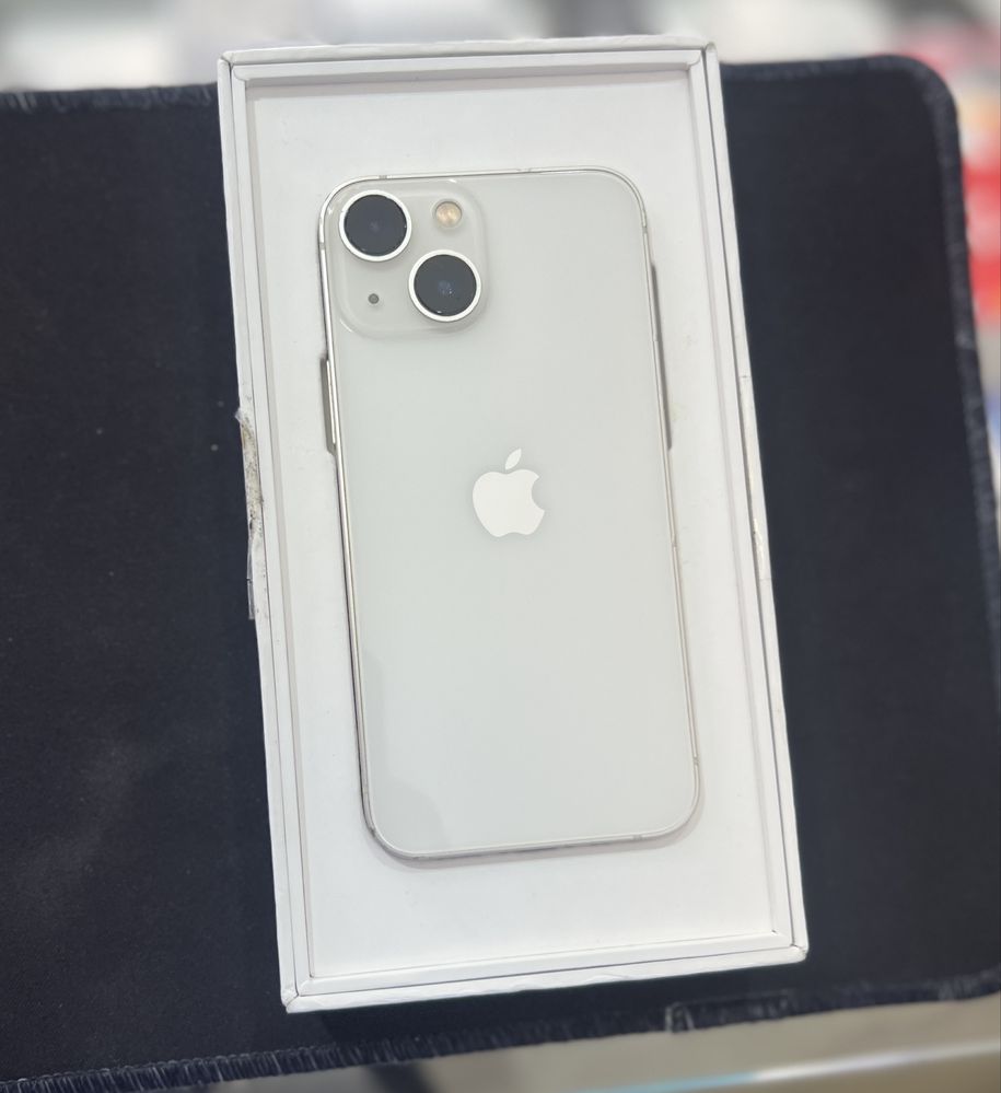 I Phone 13 Mini 128GB.