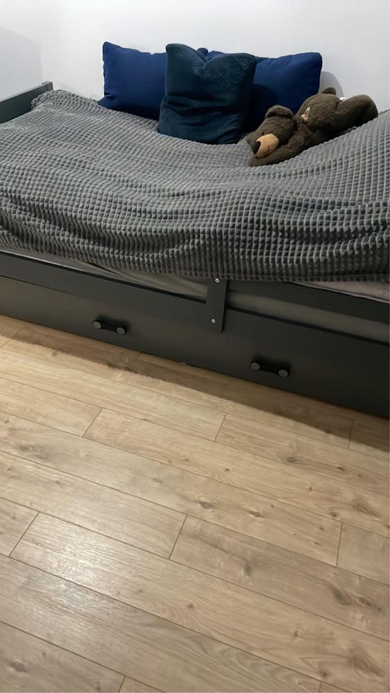 Meble dziecięce komoda, biurko,łòżko