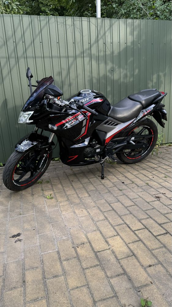Продам lifan kpr 200