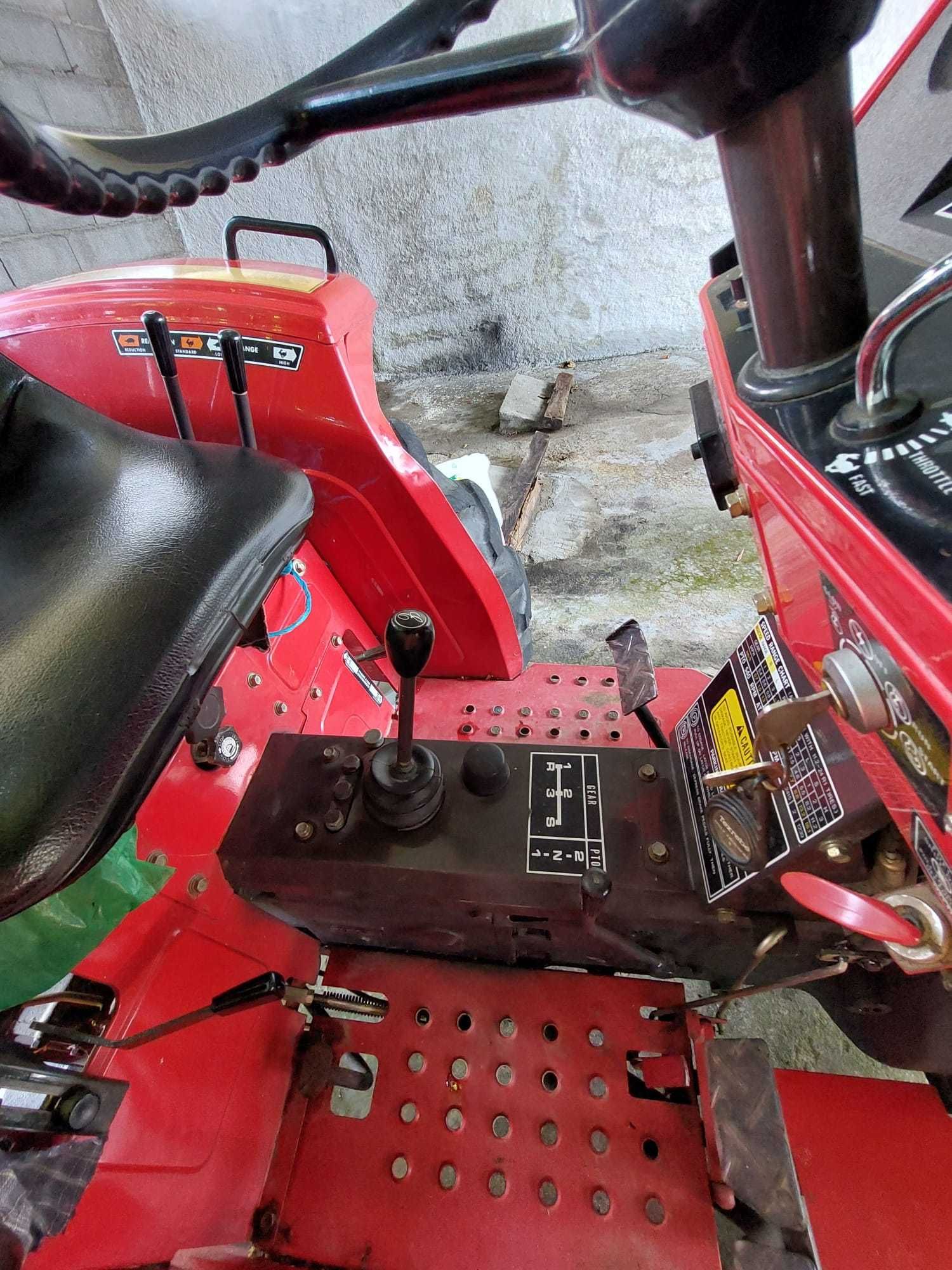 Tractor Massey Ferguson 1030 - 30 CV